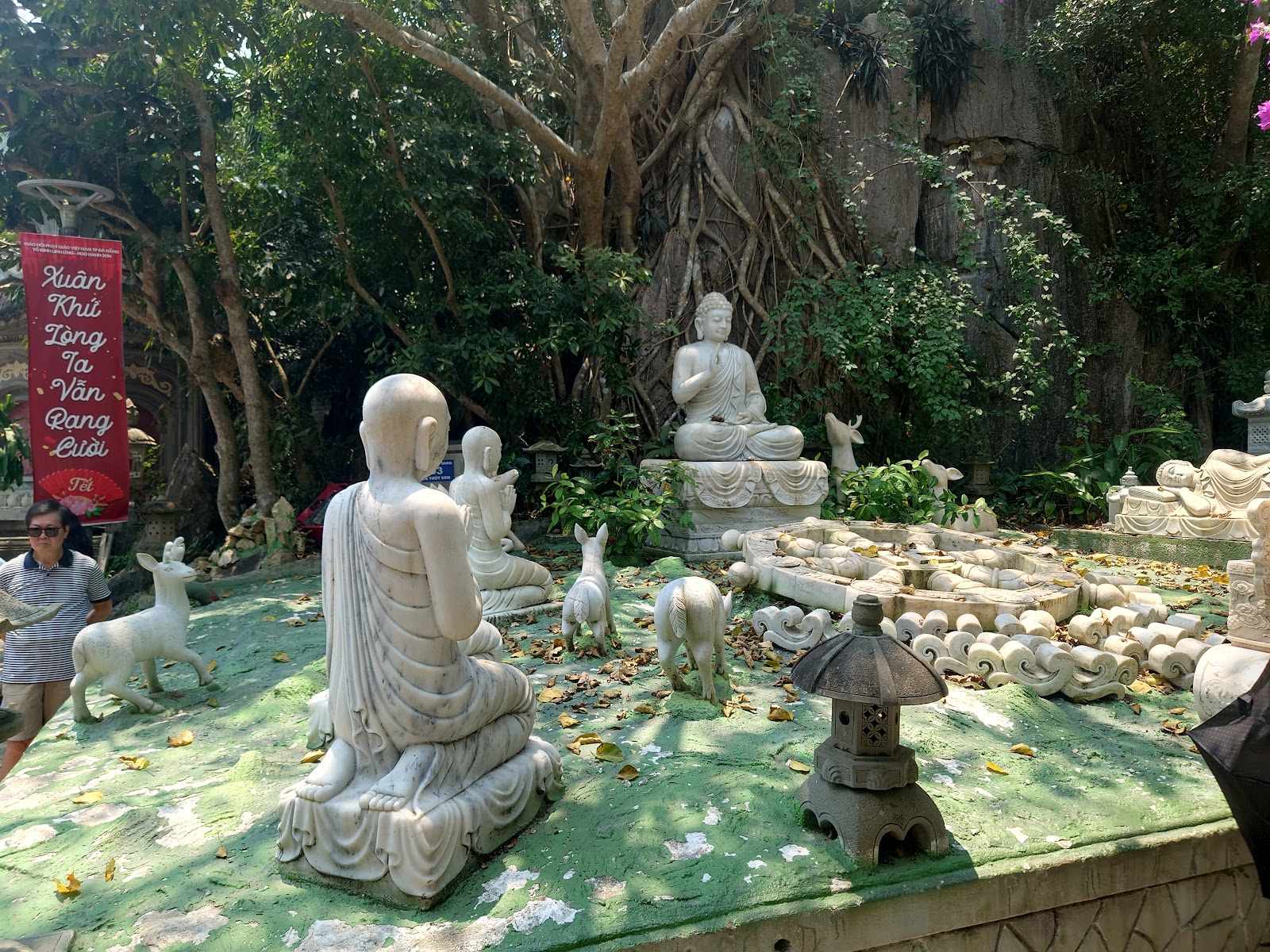 Tháp Xá Lợi