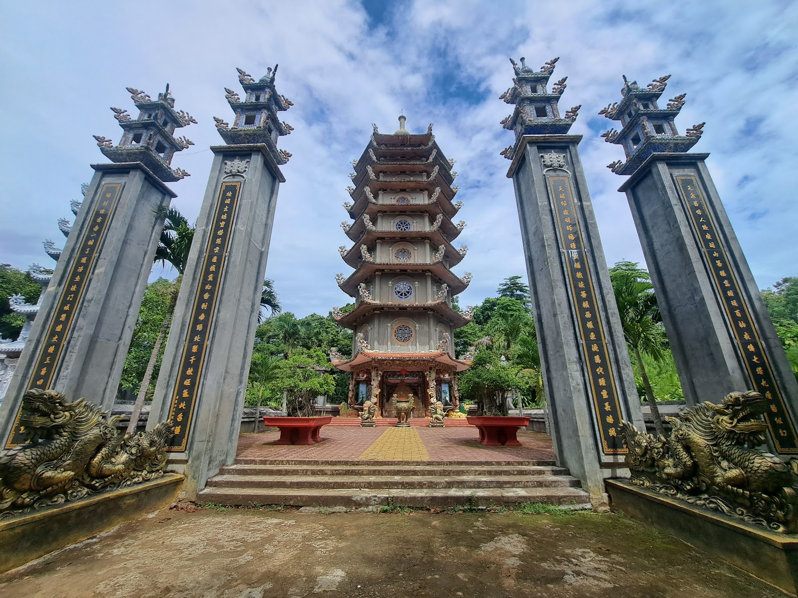 Chùa Thiên Ấn