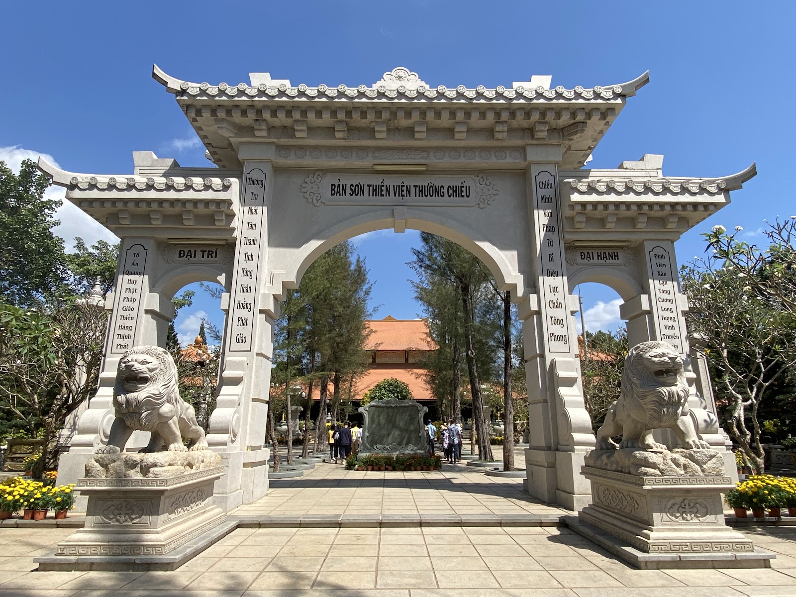 Thiền viện Thường Chiếu
