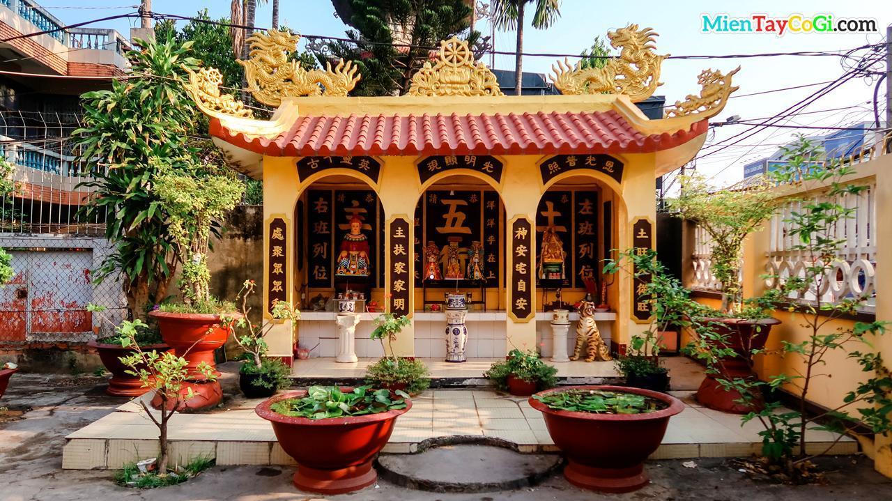 Chùa Thới Long Cổ Tự