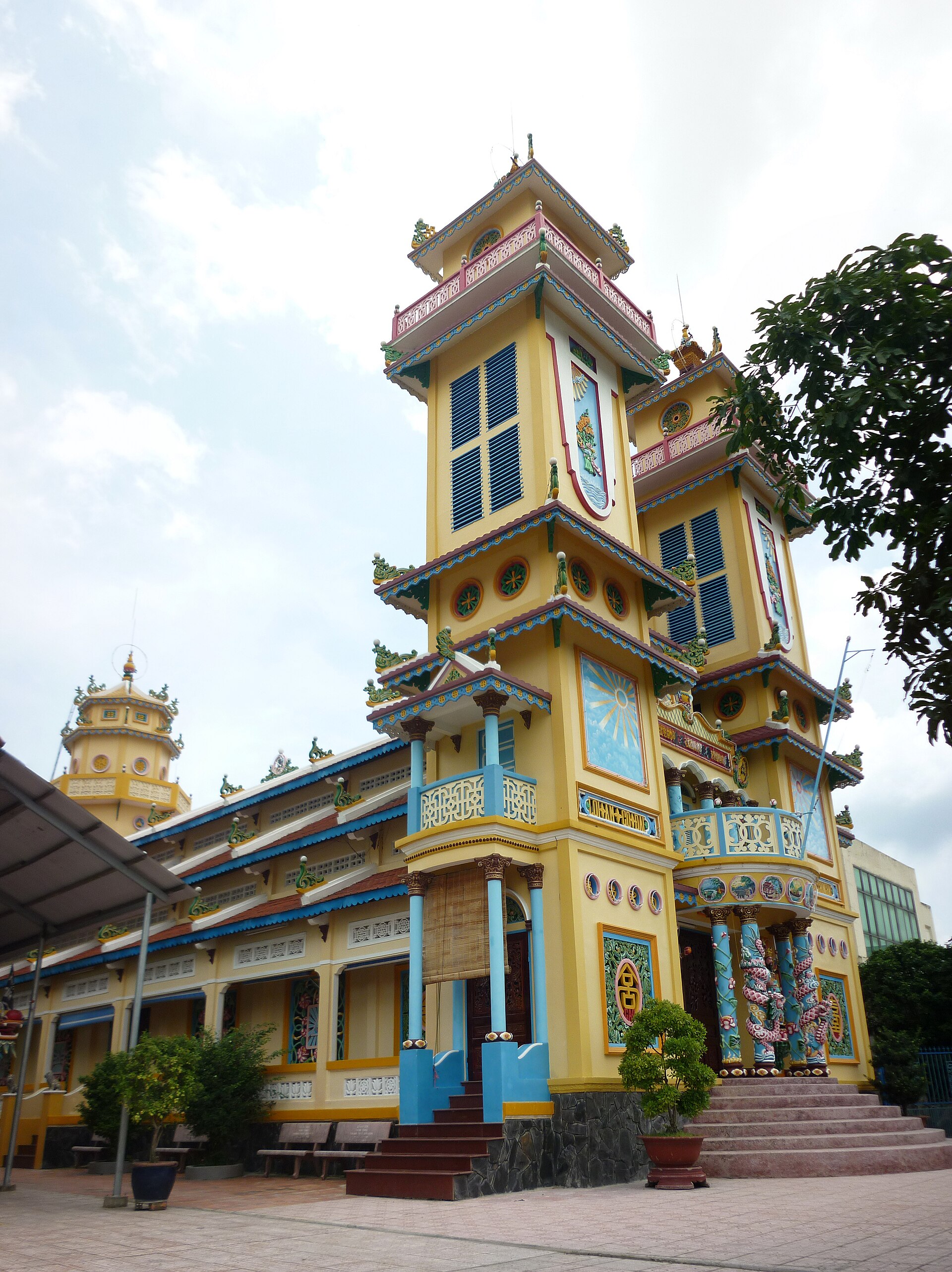 Thánh thất Bửu Hòa từ hướng đông bắc - 09.2016