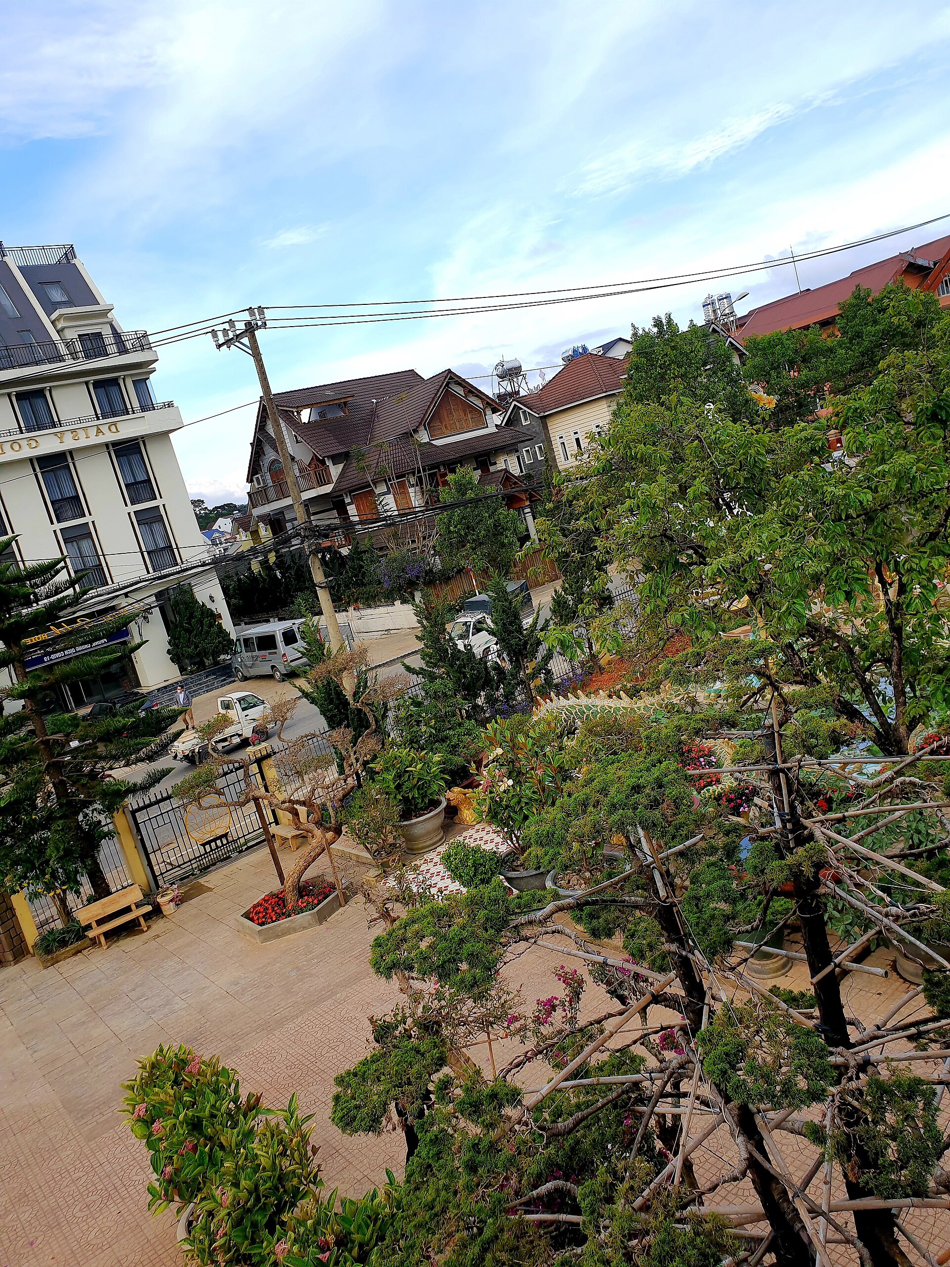 Tịnh xá Ngọc Tín (nhìn từ trên) (2)
