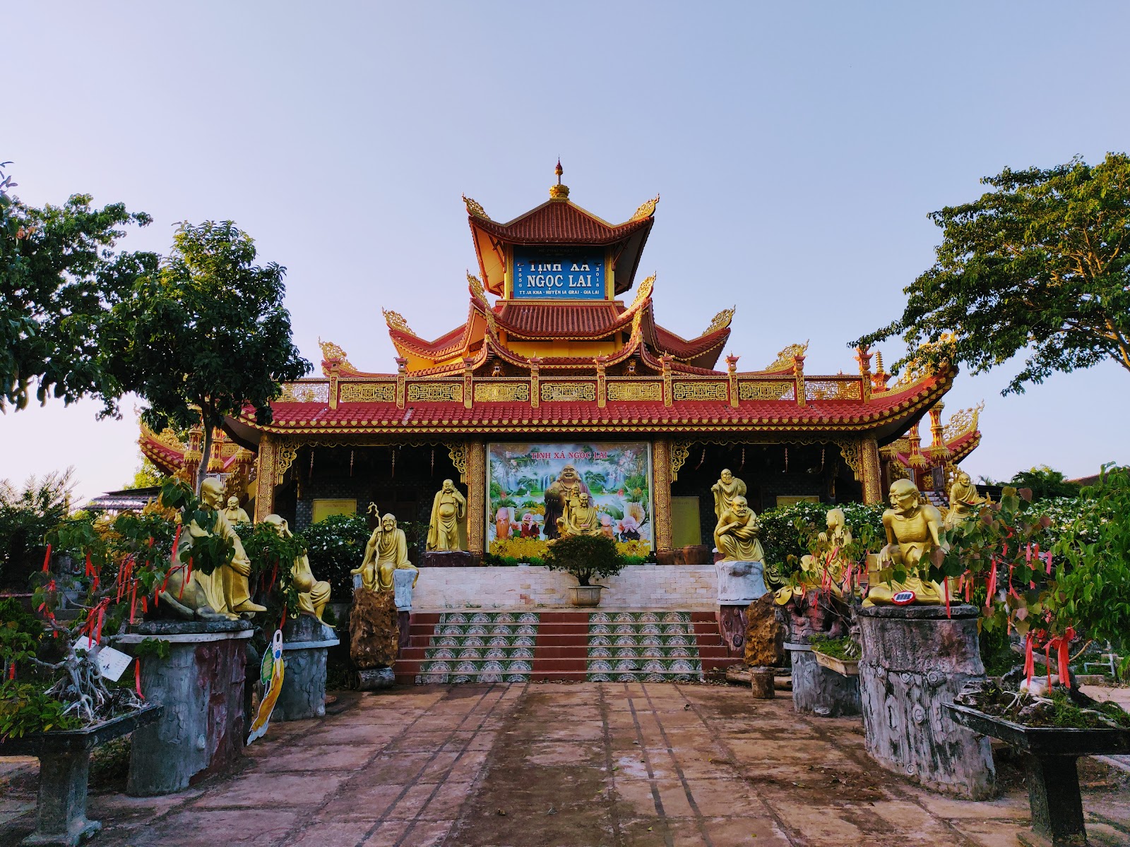 Tịnh Xá Ngọc Lai