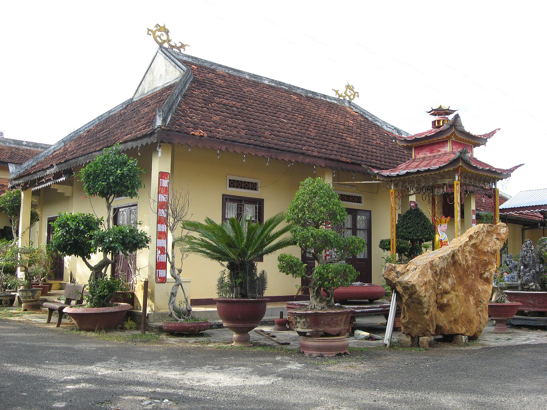 Truc Lam Pagoda, Da Lat 02