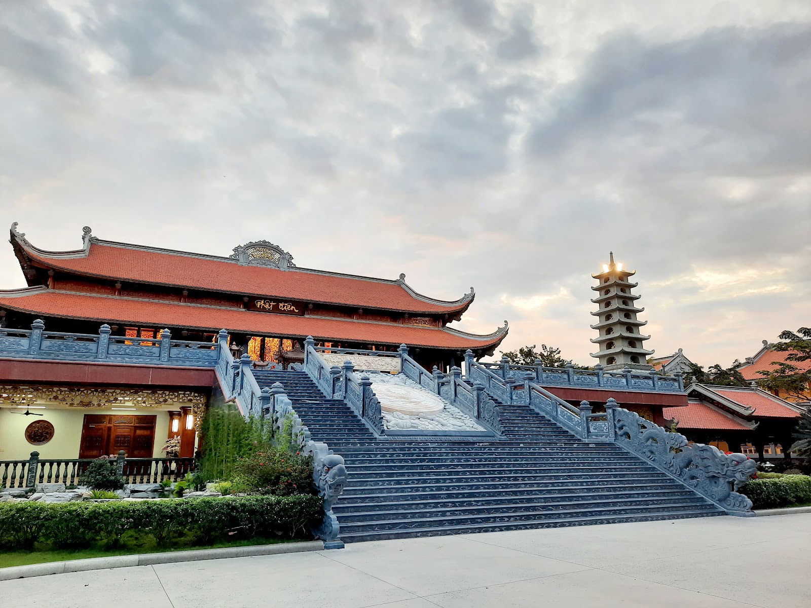 Tu viện Vĩnh Nghiêm