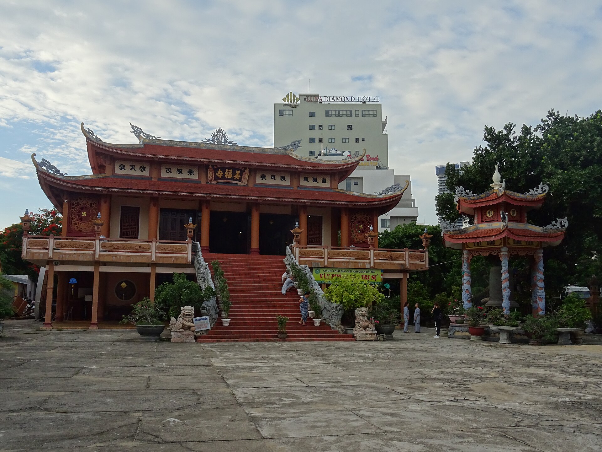 My Khe Pagoda 1